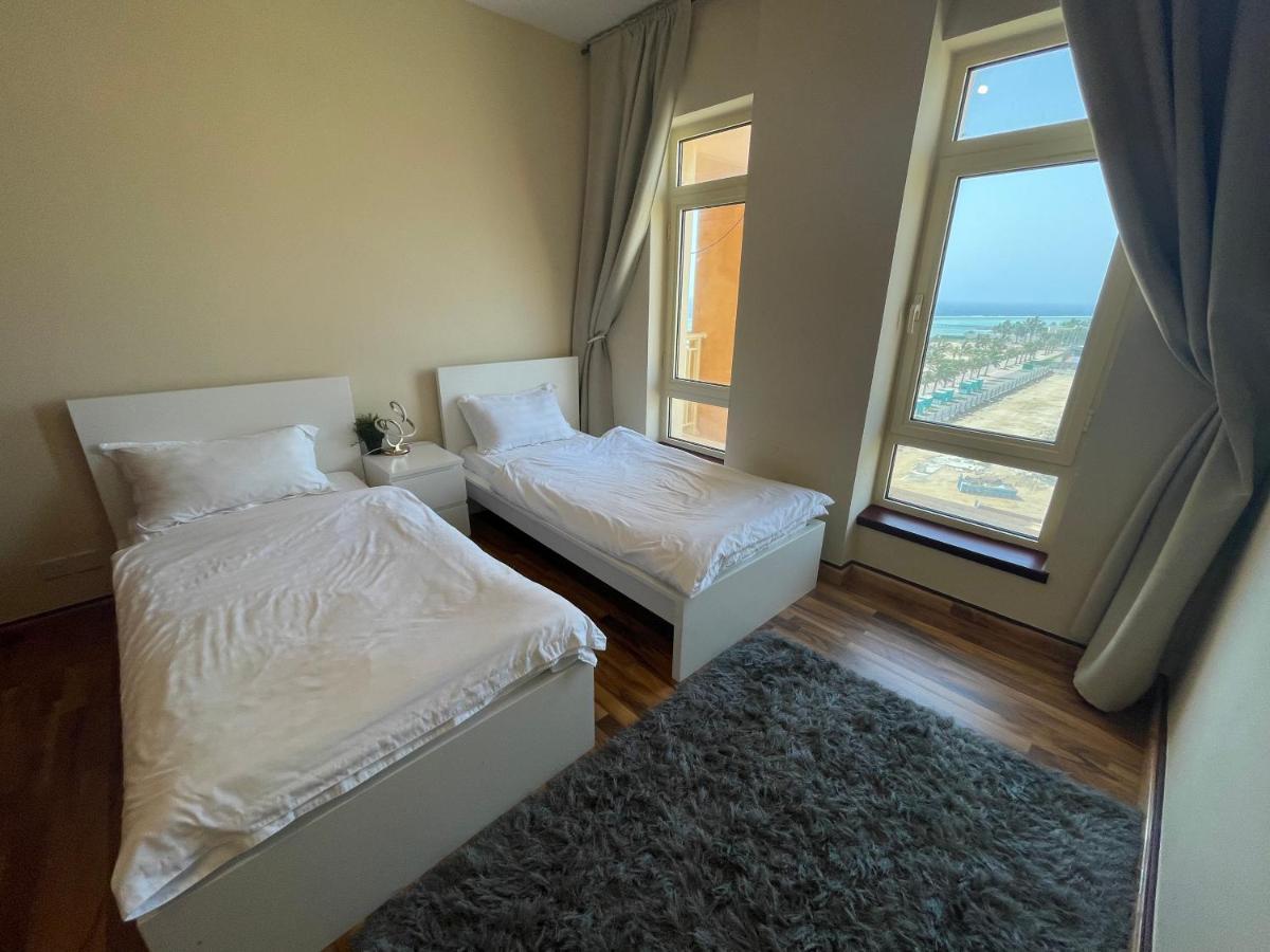 Apartment سمكه بيتش 4 غرف أبراج الشاطئ اطلاله على البحر مباشره عوائل فقط *