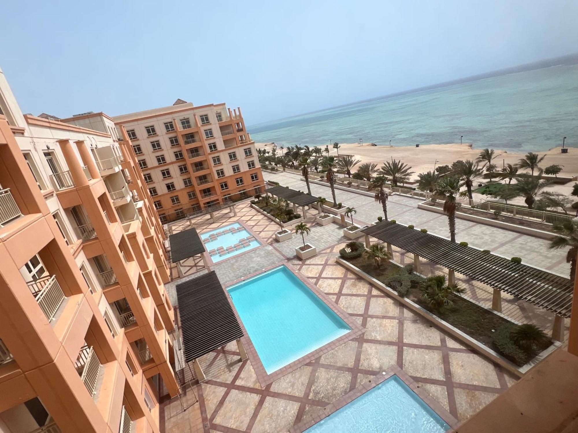 سمكه بيتش 4 غرف أبراج الشاطئ اطلاله على البحر مباشره عوائل فقط King Abdullah Economic City